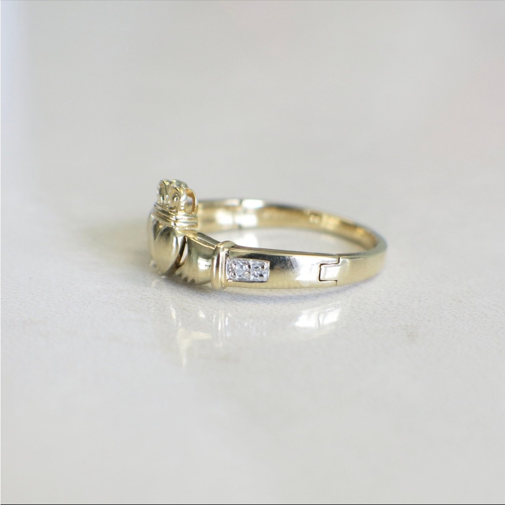 14k Gold Claddagh Eternity Ring - Picture 8 of 8